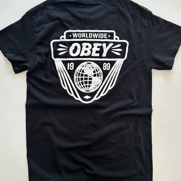 Obey Black and White Vintage Graphic T-shirt Small Streetwear Skate - Picture 4 of 7